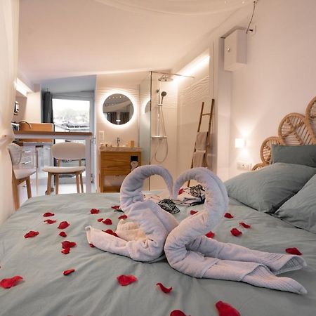Lovina Chambre De Charme Avec Jaccuzi Velaux Екстериор снимка