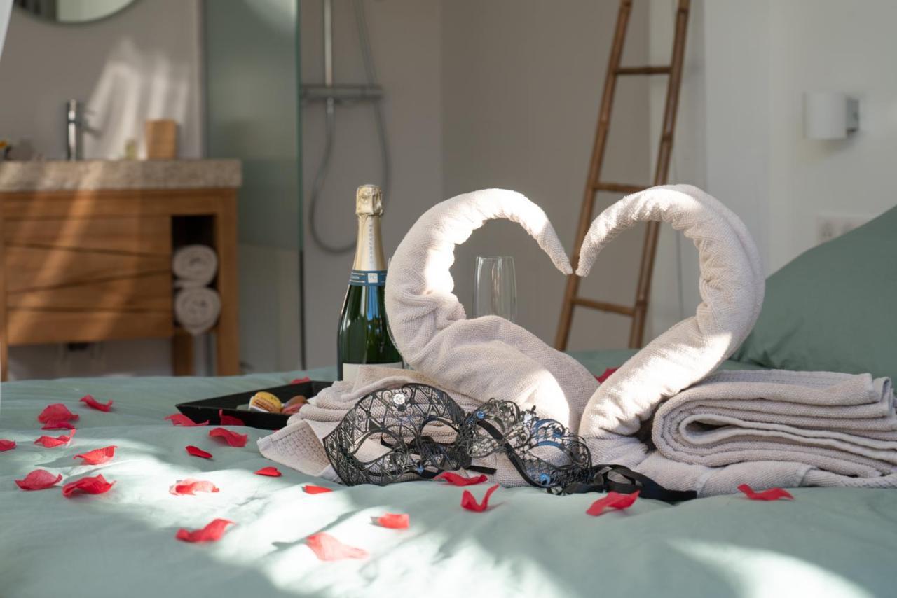 Lovina Chambre De Charme Avec Jaccuzi Velaux Екстериор снимка