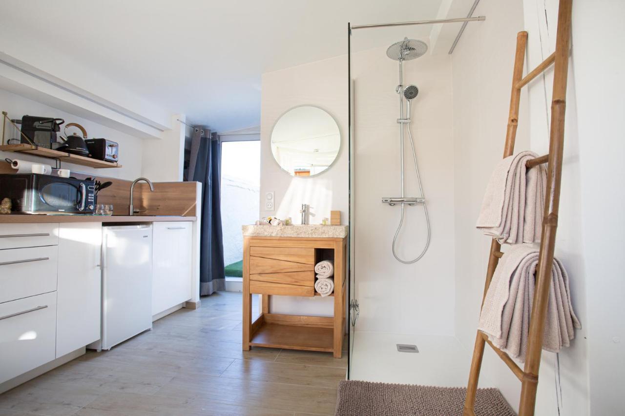 Lovina Chambre De Charme Avec Jaccuzi Velaux Екстериор снимка
